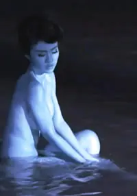 《樱桃在林地》：隐藏在田园诗画下的阴暗秘密，一场关于欲望与禁忌的探索。